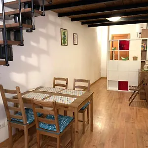  Apartamento Casa Trevi