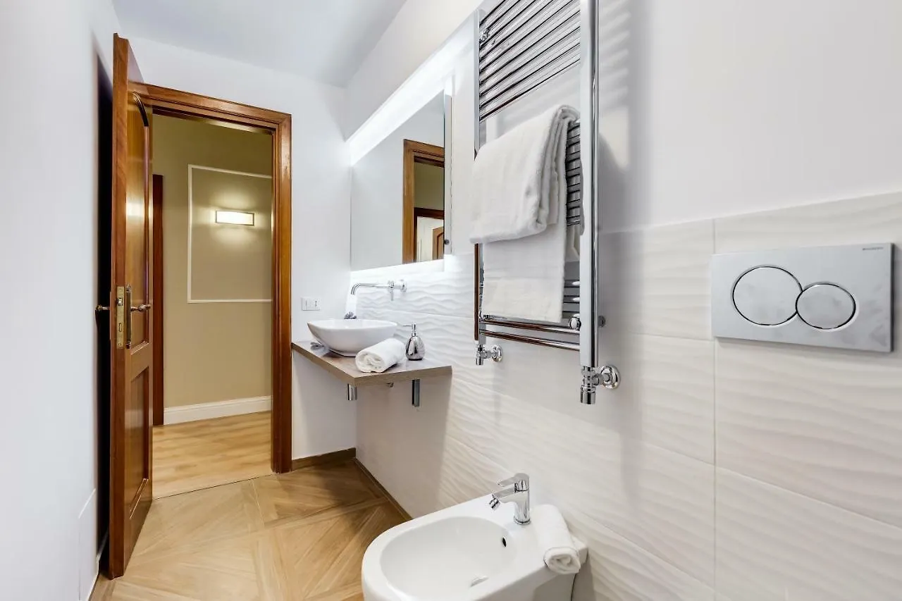 Repubblica Exclusive Apartment Rome Italy